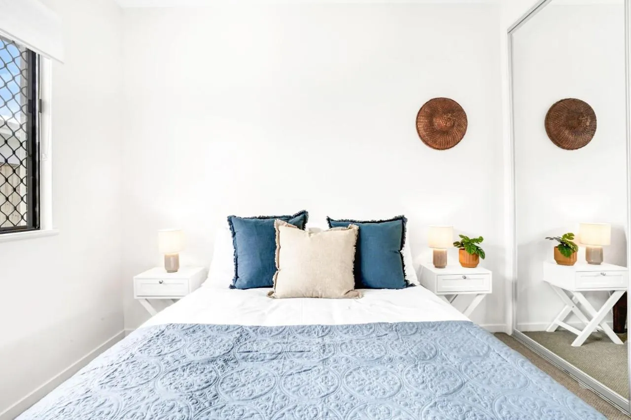 Holiday home Skippers Rest -Modern Comfort, And Beach Proximity Trinity Beach Australia